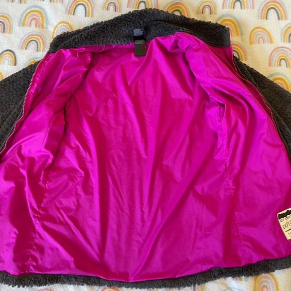 North face jacket!! - Picture 7 of 7